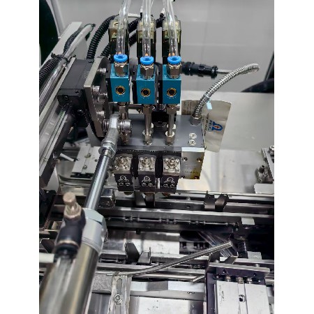 EM-R Rotate Pitch Dispensing Applicators